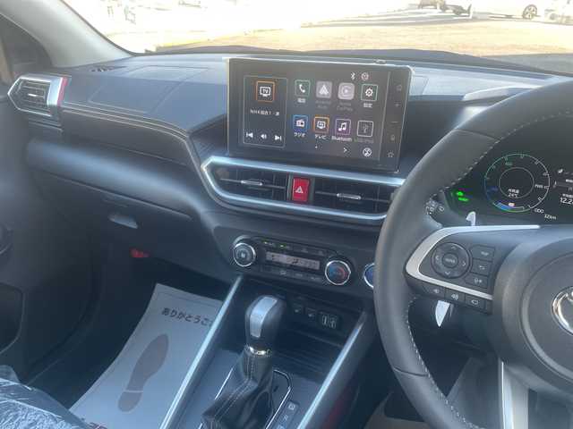 トヨタ ライズ Z 三重県 2025(令7)年 0.1千km ブラックマイカメタリック/シャイニングホワイトパール 登録時32km/ワンオーナー/禁煙車/純正９インチディスプレイオーディオ/・Ｂｌｕｅｔｏｏｔｈ・フルセグ・ＨＤＭＩ・ＵＳＢ・AM/FM/・carplay/トヨタセーフティセンス/・プリクラッシュセーフティシステム/・レーンディパーチャーアラート/・先行車発進お知らせ機能/・リアクロストラフィックアラート/・ブラインドスポットモニター/・レーダークルーズコントロール/・AUTOライト/・オートマチックハイビーム/アラウンドビューモニター/前席シートヒーター/前後コーナーセンサー/スマートペダル/LEDヘッドライト/LEDフォグランプ/プッシュスタート/スマートキー/スペアキー