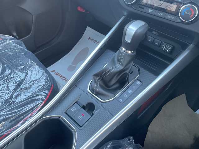 トヨタ ライズ Z 三重県 2025(令7)年 0.1千km ブラックマイカメタリック/シャイニングホワイトパール 登録時32km/ワンオーナー/禁煙車/純正９インチディスプレイオーディオ/・Ｂｌｕｅｔｏｏｔｈ・フルセグ・ＨＤＭＩ・ＵＳＢ・AM/FM/・carplay/トヨタセーフティセンス/・プリクラッシュセーフティシステム/・レーンディパーチャーアラート/・先行車発進お知らせ機能/・リアクロストラフィックアラート/・ブラインドスポットモニター/・レーダークルーズコントロール/・AUTOライト/・オートマチックハイビーム/アラウンドビューモニター/前席シートヒーター/前後コーナーセンサー/スマートペダル/LEDヘッドライト/LEDフォグランプ/プッシュスタート/スマートキー/スペアキー