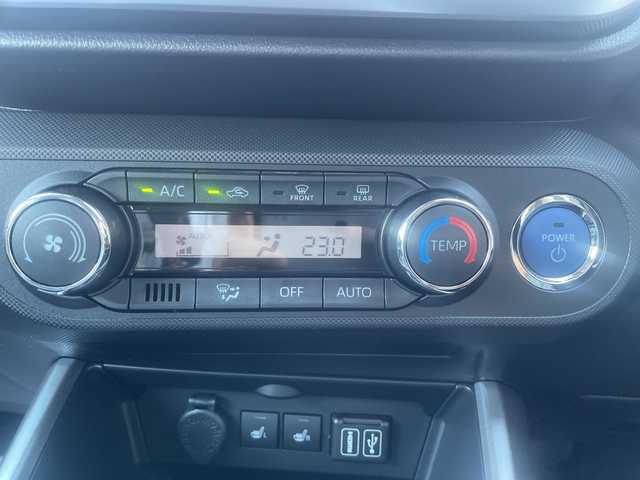 トヨタ ライズ Z 三重県 2025(令7)年 0.1千km ブラックマイカメタリック/シャイニングホワイトパール 登録時32km/ワンオーナー/禁煙車/純正９インチディスプレイオーディオ/・Ｂｌｕｅｔｏｏｔｈ・フルセグ・ＨＤＭＩ・ＵＳＢ・AM/FM/・carplay/トヨタセーフティセンス/・プリクラッシュセーフティシステム/・レーンディパーチャーアラート/・先行車発進お知らせ機能/・リアクロストラフィックアラート/・ブラインドスポットモニター/・レーダークルーズコントロール/・AUTOライト/・オートマチックハイビーム/アラウンドビューモニター/前席シートヒーター/前後コーナーセンサー/スマートペダル/LEDヘッドライト/LEDフォグランプ/プッシュスタート/スマートキー/スペアキー