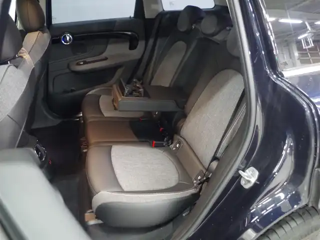 ＭＩＮＩ ＢＭＷ ミニ クロスオーバー クーパー D 兵庫県 2022(令4)年 2.3万km MINI Yoursエニグマティックブラック 純正ナビ/バックカメラ/ETC/ハーフレザーシート/シートヒーター/コンフォートアクセス/インテリジェントセーフティ/ユニオンジャックテール/コーナーセンサー/前後ドラレコ/パワーバックドア/アンビエントライト