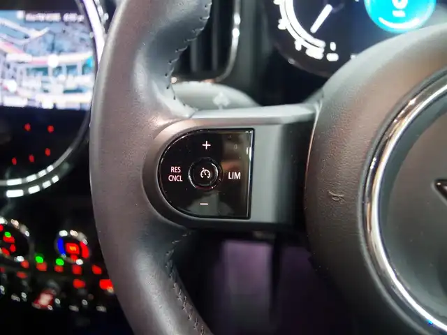 ＭＩＮＩ ＢＭＷ ミニ クロスオーバー クーパー D 兵庫県 2022(令4)年 2.3万km MINI Yoursエニグマティックブラック 純正ナビ/バックカメラ/ETC/ハーフレザーシート/シートヒーター/コンフォートアクセス/インテリジェントセーフティ/ユニオンジャックテール/コーナーセンサー/前後ドラレコ/パワーバックドア/アンビエントライト