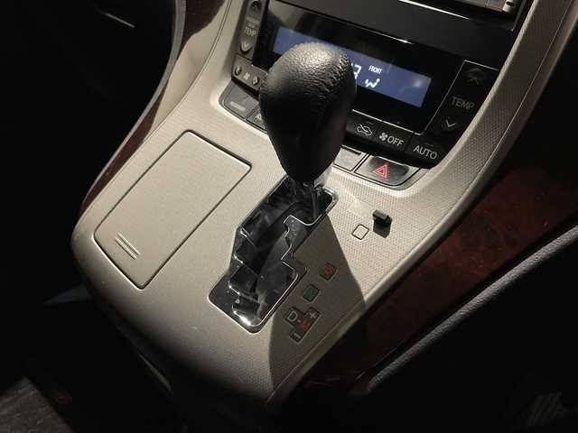 トヨタ ヴェルファイア 2．4Z 新潟県 2012(平24)年 16.6万km ボルドーマイカメタリック プッシュスタート/パワーステアリング/パワーウィンドウ/スマートキー/Wオートエアコン/後席モニター/ETC/バックカメラ/フルセグTV/SDナビ/3列シート/チップアップシート/純正フロアマット/布シート/両側パワースライドドア/純正アルミホイール/ABS/横滑り防止装置/コーナーセンサー前後/オートライト/キセノンヘッドライト/W+サイドエアバック/カーテンエアバック