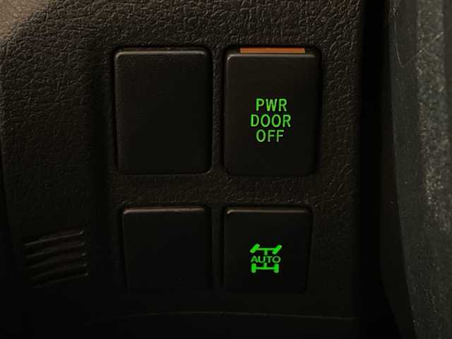 トヨタ ヴェルファイア 2．4Z 新潟県 2012(平24)年 16.6万km ボルドーマイカメタリック プッシュスタート/パワーステアリング/パワーウィンドウ/スマートキー/Wオートエアコン/後席モニター/ETC/バックカメラ/フルセグTV/SDナビ/3列シート/チップアップシート/純正フロアマット/布シート/両側パワースライドドア/純正アルミホイール/ABS/横滑り防止装置/コーナーセンサー前後/オートライト/キセノンヘッドライト/W+サイドエアバック/カーテンエアバック