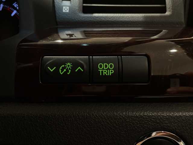 トヨタ ヴェルファイア 2．4Z 新潟県 2012(平24)年 16.6万km ボルドーマイカメタリック プッシュスタート/パワーステアリング/パワーウィンドウ/スマートキー/Wオートエアコン/後席モニター/ETC/バックカメラ/フルセグTV/SDナビ/3列シート/チップアップシート/純正フロアマット/布シート/両側パワースライドドア/純正アルミホイール/ABS/横滑り防止装置/コーナーセンサー前後/オートライト/キセノンヘッドライト/W+サイドエアバック/カーテンエアバック