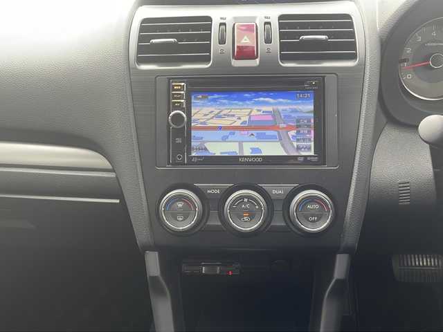 スバル フォレスター 2．0i－S アイサイト 福井県 2013(平25)年 8.6万km サテンホワイトパール (株)IDOMが運営する【じしゃロン福井店】の自社ローン対象車両になります。こちらは現金またはオートローンご利用時の価格です。自社ローンご希望の方は別途その旨お申付け下さい/社外ナビ（CD・DVD）/ワンセグテレビ/ETC/パワーシート（D席・N席）/シートヒーター（D席・N席）/パワーバックドア