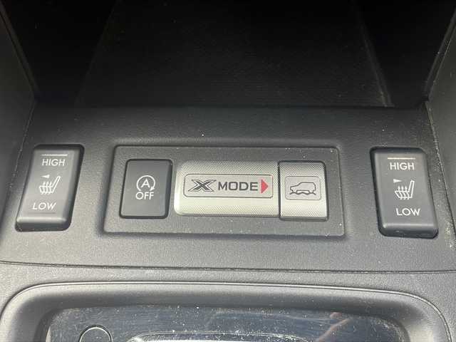 スバル フォレスター 2．0i－S アイサイト 福井県 2013(平25)年 8.6万km サテンホワイトパール (株)IDOMが運営する【じしゃロン福井店】の自社ローン対象車両になります。こちらは現金またはオートローンご利用時の価格です。自社ローンご希望の方は別途その旨お申付け下さい/社外ナビ（CD・DVD）/ワンセグテレビ/ETC/パワーシート（D席・N席）/シートヒーター（D席・N席）/パワーバックドア