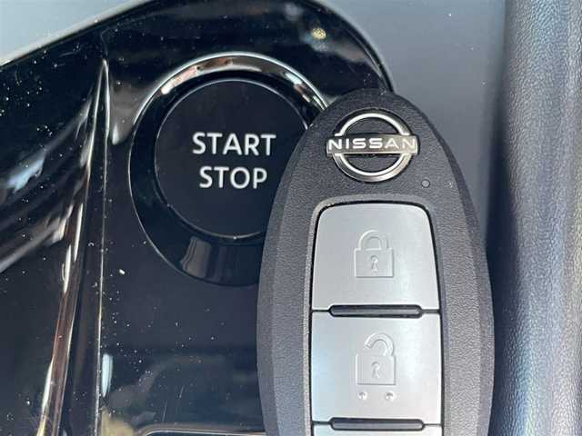 日産 ノート X 茨城県 2022(令4)年 3.4万km ピュアホワイトパール 純正ナビ/フルセグ再生可/プロパイロット/アラウンドビューモニター/インテリジェントルームミラー/HDMI/純正アルミホイール/純正フマット/ビルトインETC2.0/ドライブレコーダー