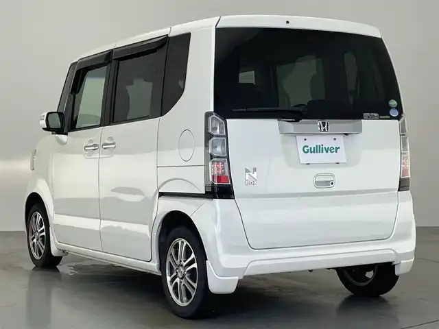 ホンダ Ｎ ＢＯＸ G ターボ SSパッケージ 愛知県 2013(平25)年 6.7万km プレミアムホワイトパール 純正ナビ　ＴＶ　Ｂｌｕｅｔｏｏｔｈ　バックカメラ　ＨＩＤオートライト　両側パワースライドドア　ＥＴＣ　パドルシフト　クルーズコントロール　純正１４インチアルミ　オートエアコン　純正フロアマット　禁煙車
