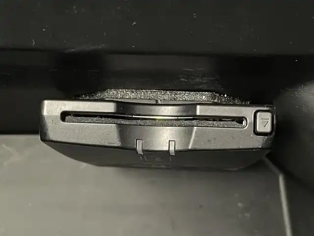 ホンダ Ｎ ＢＯＸ G ターボ SSパッケージ 愛知県 2013(平25)年 6.7万km プレミアムホワイトパール 純正ナビ　ＴＶ　Ｂｌｕｅｔｏｏｔｈ　バックカメラ　ＨＩＤオートライト　両側パワースライドドア　ＥＴＣ　パドルシフト　クルーズコントロール　純正１４インチアルミ　オートエアコン　純正フロアマット　禁煙車