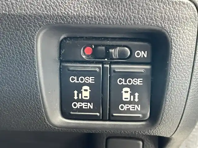 ホンダ Ｎ ＢＯＸ G ターボ SSパッケージ 愛知県 2013(平25)年 6.7万km プレミアムホワイトパール 純正ナビ　ＴＶ　Ｂｌｕｅｔｏｏｔｈ　バックカメラ　ＨＩＤオートライト　両側パワースライドドア　ＥＴＣ　パドルシフト　クルーズコントロール　純正１４インチアルミ　オートエアコン　純正フロアマット　禁煙車