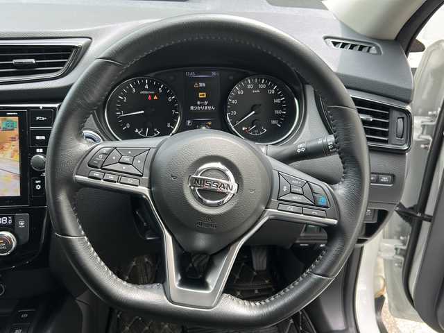 日産 エクストレイル 20Xi 大阪府 2018(平30)年 5.2万km ブリリアントホワイトパール 禁煙車/ワンオーナー/プロパイロット/　車間距離維持支援システム/　車線維持支援システム/衝突軽減被害ブレーキ/ハーフレザーシート/純正ナビ(AM/FM/CD/DVD/BT)/フルセグTV/デュアルエアコン/シートヒーター(全席)/アラウンドビューモニター/コーナーセンサー前後/ヒーテッドドアミラー/パワーバックドア/オートライト/純正フロアマット/純正ドアバイザー/純正AW