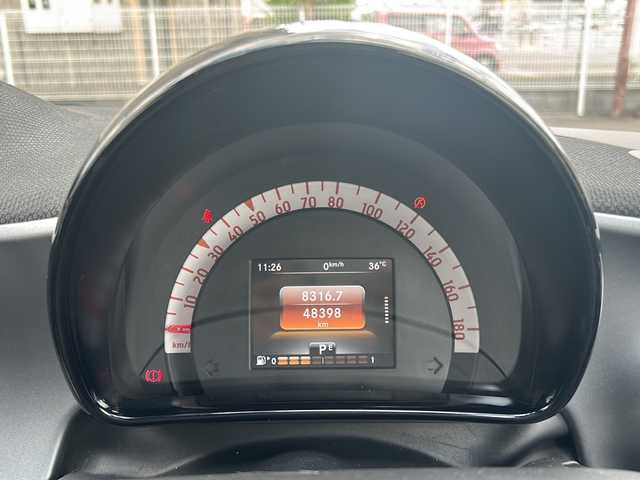 スマート ＭＣＣ スマート フォーフォー プライム 岐阜県 2016(平28)年 4.9万km 黒 /カラーコード:EN4//純正オーディオ/(Radio/USB/AUX)//本革シート/(前席シートヒーター)//ガラスルーフ//クルーズコントロール//パーキングソナー//衝突軽減ブレーキ//前方ドライブレコーダー//ETC//リモコンキー//スペアキーx1//純正15インチAW//純正フロアマット