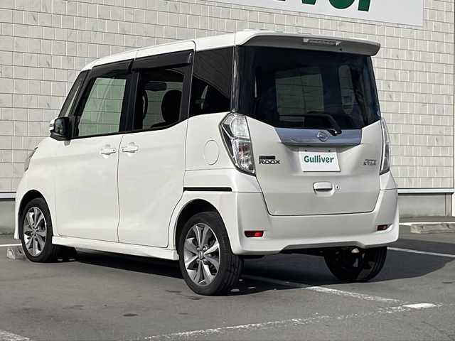 日産 デイズ ルークス ハイウェイスターターボ 静岡県 2016(平28)年 3.4万km ホワイトパール /社外ナビ/地デジTV//社外CD/DVD/Bluetooth//バック/全周囲カメラ//両側パワースライドドア//純正14インチAW//オートライト//ETC//スマートキー