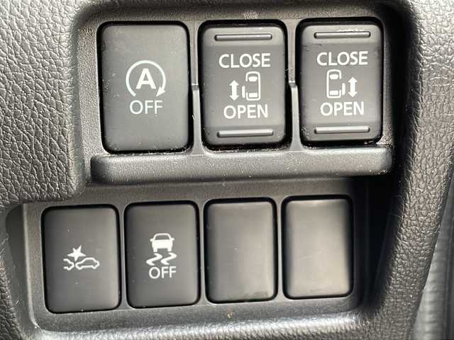 日産 デイズ ルークス ハイウェイスターターボ 静岡県 2016(平28)年 3.4万km ホワイトパール /社外ナビ/地デジTV//社外CD/DVD/Bluetooth//バック/全周囲カメラ//両側パワースライドドア//純正14インチAW//オートライト//ETC//スマートキー