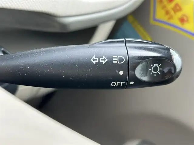 スバル ステラ L 島根県 2009(平21)年 7.5万km シャンパンメタリック 登録時走行距離74282km/取扱説明書/CDプレーヤー/（CD/ラジオ/AUX端子）/５速MT車/スペアキー/ヘッドライトレベライザー/オートエアコン/パワーウィンドウ/純正フロアマット/純正サイドバイザー/社外アルミ
