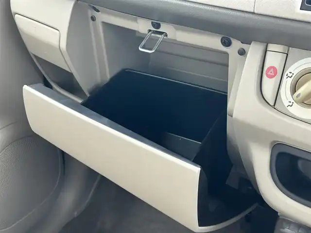 スバル ステラ L 島根県 2009(平21)年 7.5万km シャンパンメタリック 登録時走行距離74282km/取扱説明書/CDプレーヤー/（CD/ラジオ/AUX端子）/５速MT車/スペアキー/ヘッドライトレベライザー/オートエアコン/パワーウィンドウ/純正フロアマット/純正サイドバイザー/社外アルミ