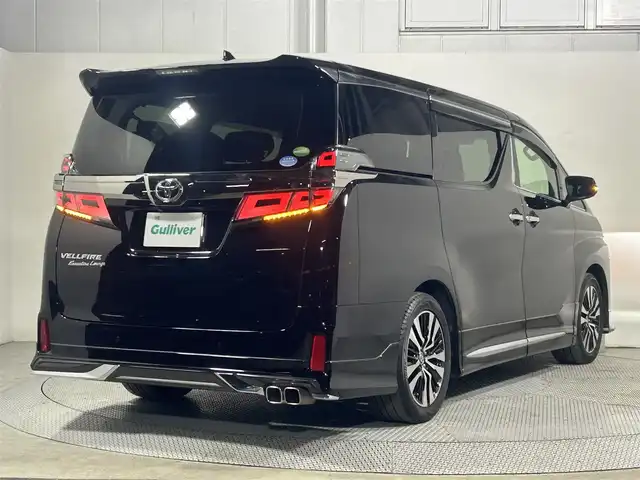 トヨタ ヴェルファイア Z Gエディション 大阪府 2019(令1)年 4.3万km バーニングブラッククリスタルシャインガラスフレーク 黒革シート JBLサウンド エアロ 純正ナビTV 360カメラ フリップダウンモニター 三眼LED デジタルインナーミラー パワーシート/ヒーター/エアコン 電動リアゲート レーダーC 衝突軽減B レーンアシスト BSM 100V電源