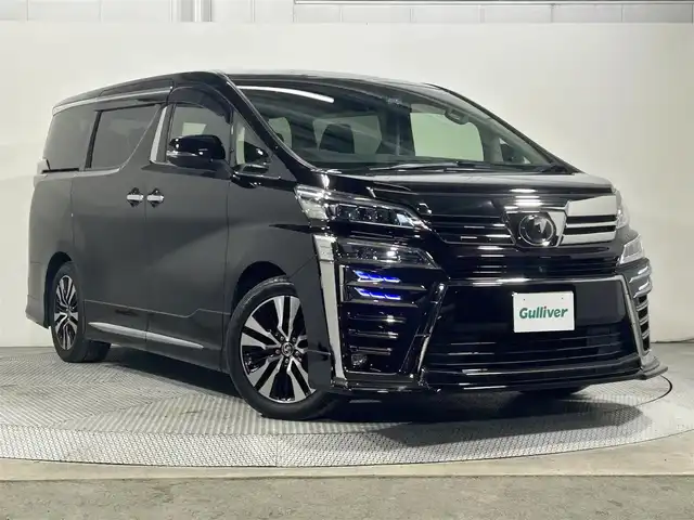 トヨタ ヴェルファイア Z Gエディション 大阪府 2019(令1)年 4.3万km バーニングブラッククリスタルシャインガラスフレーク 黒革シート JBLサウンド エアロ 純正ナビTV 360カメラ フリップダウンモニター 三眼LED デジタルインナーミラー パワーシート/ヒーター/エアコン 電動リアゲート レーダーC 衝突軽減B レーンアシスト BSM 100V電源