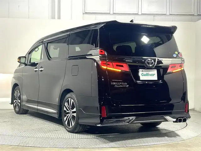 トヨタ ヴェルファイア Z Gエディション 大阪府 2019(令1)年 4.3万km バーニングブラッククリスタルシャインガラスフレーク 黒革シート JBLサウンド エアロ 純正ナビTV 360カメラ フリップダウンモニター 三眼LED デジタルインナーミラー パワーシート/ヒーター/エアコン 電動リアゲート レーダーC 衝突軽減B レーンアシスト BSM 100V電源