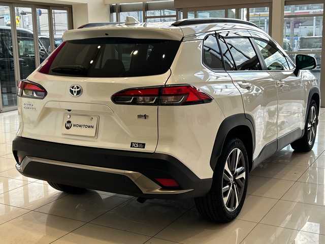 トヨタ カローラ クロス ハイブリッド Z 埼玉県 2023(令5)年 1万km プラチナホワイトパールマイカ セーフティセンス/純正10.5インチコネクトナビ/　　BT/USB/全方位カメラ/パワーバックドア/レーダークルーズコントロール/レーンキープアシスト/LEDヘッドライト/革シート/シートヒーター/純正18インチアルミホイール/ルーフレール/ETC2.0/スマートキー×2/禁煙車