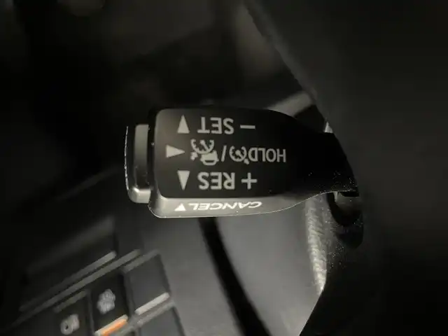 トヨタ アルファード S タイプゴールド 大阪府 2021(令3)年 1.9万km ブラック トヨタセーフティセンス/　・プリクラッシュセーフティ　PCS/　・レーンディパーチャーアラート　LDA/　・レーントレーシングアシスト　LTA/　。レーダークルーズコントロール　ACC/　・ロードサインアシスト　RSA/　・ブラインドスポットモニター　BSM/　・リアクロストラフィックアラート　LCTA/純正ディスプレイオーディオ/　Bluetooth/FM/AM/フルセグ/バックカメラ/デジタルインナーミラー/両側パワースライドドア/LEDオートライト/フォグランプ/オートマチックハイビーム/パワーバックドア/ウッドステアリング/2列目オットマン/スマートキー/社外ETC