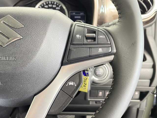 スズキ クロスビー 愛知県 2023(令5)年 1.5万km タフカーキパールメタリック 純正8インチナビ/【Bluetooth/フルセグTV/CD/DVD/USB】/スズキセーフディサポート/・デュアルカメラブレーキサポート/・アダプティブクルーズコントロール（全車速追従機能付）/・誤発進抑制機能/・リヤパーキングセンサー/・全方位モニターカメラ/レーンアシスト/ダウンヒルアシストコントロール/アイドリングストップ/パドルシフト/横滑り防止装置/ハーフレザーシート/シートヒーター（D/N）/ETC/オートエアコン/ステアリングスイッチ/スマートキー/スペアキー/プッシュスタート/純正16インチアルミホイール/純正LEDオートライト/電動格納ミラー/ドアバイザー