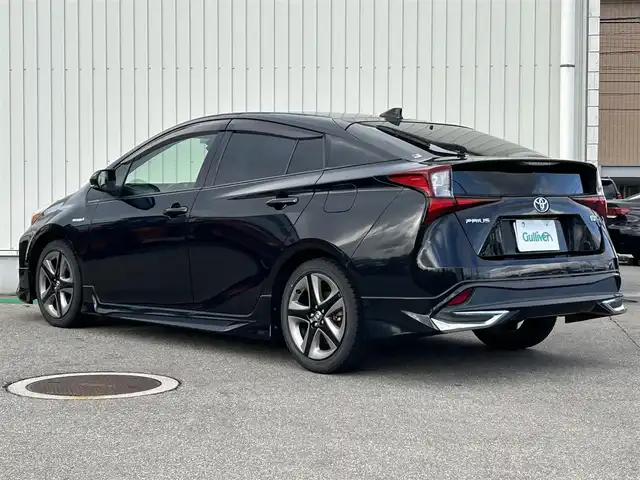 トヨタ プリウス Sツーリングセレクション 富山県 2020(令2)年 7.4万km アティチュードブラックマイカ 社外SDナビ(CN-RA03WD)/(AM/FM/CD/DVD/ipod)/フルセグTV/バックカメラ/Bluetooth/モデリスタエアロ/レーダークルーズコントロール/衝突軽減システム/コーナーセンサー/レーンキープアシスト/オートマチックハイビーム/横滑り防止装置/盗難防止装置/ETC/シートヒーター　運転席+助手席/合皮シート/フロアマット純正/純正AW/LEDオートライト/スマートキー×1/取扱説明書/保証書