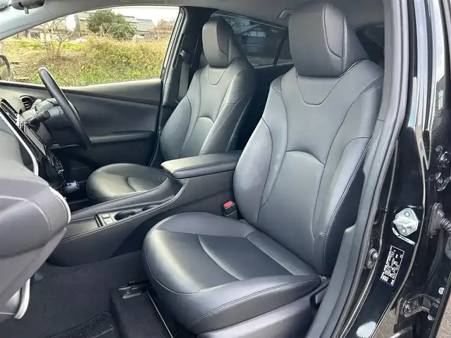 トヨタ プリウス Sツーリングセレクション 富山県 2020(令2)年 7.4万km アティチュードブラックマイカ 社外SDナビ(CN-RA03WD)/(AM/FM/CD/DVD/ipod)/フルセグTV/バックカメラ/Bluetooth/モデリスタエアロ/レーダークルーズコントロール/衝突軽減システム/コーナーセンサー/レーンキープアシスト/オートマチックハイビーム/横滑り防止装置/盗難防止装置/ETC/シートヒーター　運転席+助手席/合皮シート/フロアマット純正/純正AW/LEDオートライト/スマートキー×1/取扱説明書/保証書