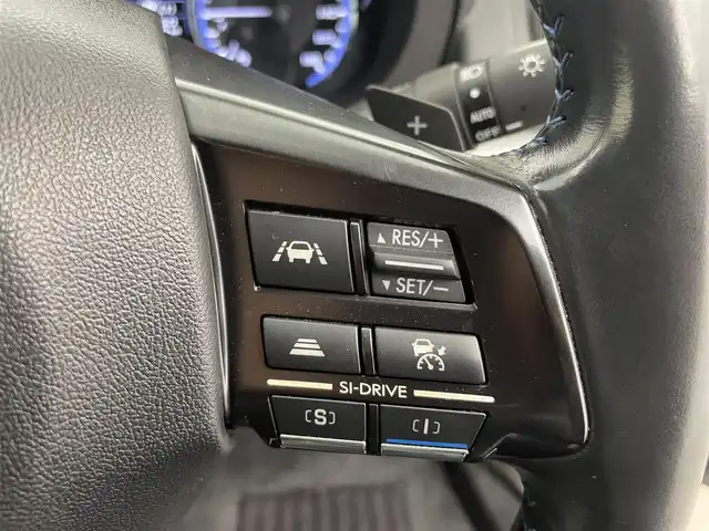 スバル レヴォーグ 1．6GT－S アイサイト 富山県 2015(平27)年 7.7万km ギャラクシーブルーシリカ 4WD/社外ナビ【MDV-Z711】/(AM/FM/CD/DVD/USB/SD/BT)/フルセグTV/バックカメラ/衝突被害軽減ブレーキ/アダプティブクルーズコントロール/レーンキープアシスト/ダウンヒルアシストコントロール/ETC/オートLEDヘッドライト/パドルシフト/スマートキー×２/プッシュスタート/純正１８インチAW/取扱説明書/保証書/アイドリングストップ