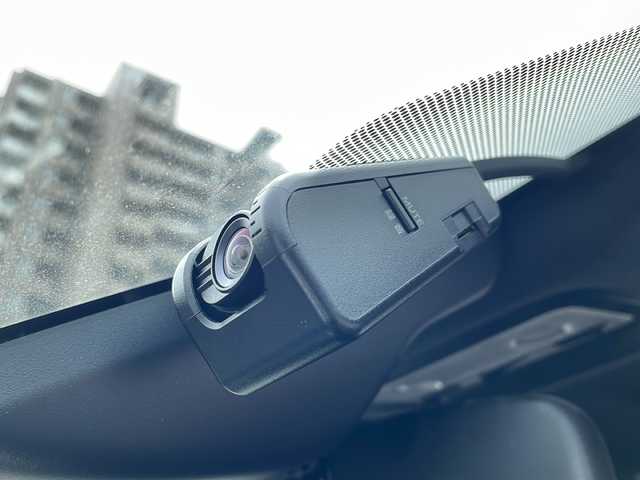 トヨタ ヴォクシー ZS 長野県 2017(平29)年 3.7万km ボルドーマイカメタリック 純正10インチナビ/フルセグ/DVD/CD/BT/純正12、1インチフリップダウンモニター/バックカメラ/ビルトインETC/ドライブレコーダー/トヨタセーフティセンス/クルーズコントロール/レーンキープアシスト/LEDヘットライト/LEDフォグランプ/純正16インチアルミホイール/左側パワースライドドア/プッシュエンジンスタート/アイドリングストップ/ウィンカーミラー/フロアマット/バイザー