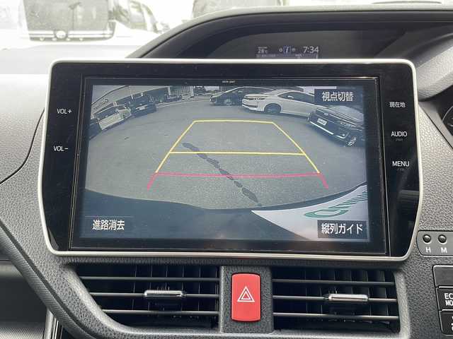 トヨタ ヴォクシー ZS 長野県 2017(平29)年 3.7万km ボルドーマイカメタリック 純正10インチナビ/フルセグ/DVD/CD/BT/純正12、1インチフリップダウンモニター/バックカメラ/ビルトインETC/ドライブレコーダー/トヨタセーフティセンス/クルーズコントロール/レーンキープアシスト/LEDヘットライト/LEDフォグランプ/純正16インチアルミホイール/左側パワースライドドア/プッシュエンジンスタート/アイドリングストップ/ウィンカーミラー/フロアマット/バイザー
