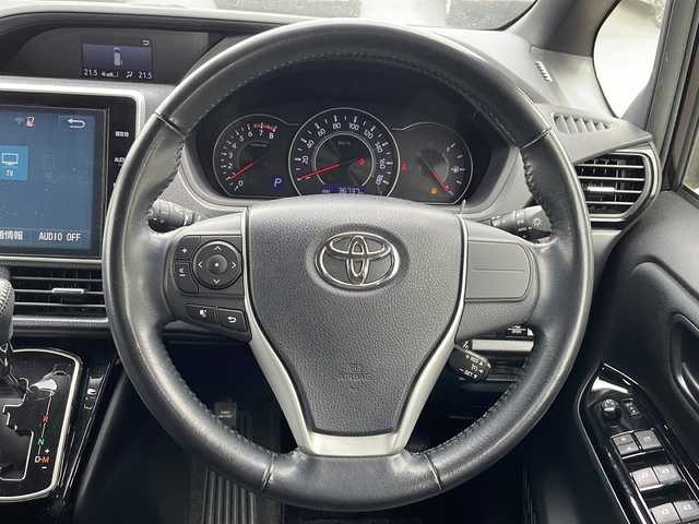 トヨタ ヴォクシー ZS 長野県 2017(平29)年 3.7万km ボルドーマイカメタリック 純正10インチナビ/フルセグ/DVD/CD/BT/純正12、1インチフリップダウンモニター/バックカメラ/ビルトインETC/ドライブレコーダー/トヨタセーフティセンス/クルーズコントロール/レーンキープアシスト/LEDヘットライト/LEDフォグランプ/純正16インチアルミホイール/左側パワースライドドア/プッシュエンジンスタート/アイドリングストップ/ウィンカーミラー/フロアマット/バイザー