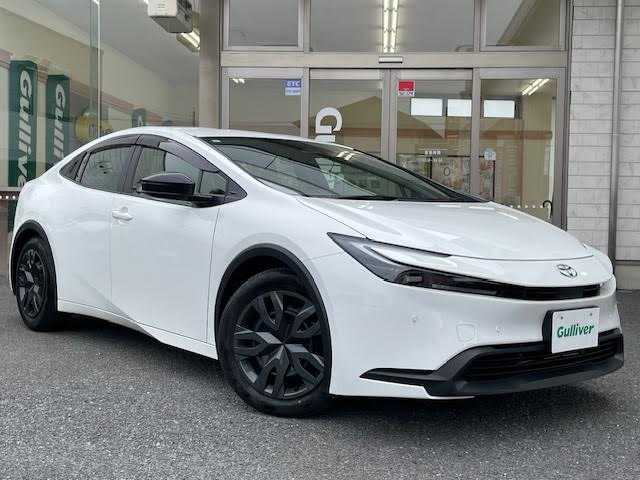 トヨタ プリウス X 埼玉県 2023(令5)年 5万km スーパーホワイトⅡ 社外ディスプレイオーディオ/ブラインドスポットモニター/プロアクティブドライビングアシスト/プリクラッシュセーフティシステム/ロードサインアシスト/クリアランスソナー/レーダークルーズコントロール/バックカメラ