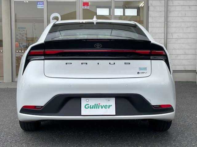 トヨタ プリウス X 埼玉県 2023(令5)年 5万km スーパーホワイトⅡ 社外ディスプレイオーディオ/ブラインドスポットモニター/プロアクティブドライビングアシスト/プリクラッシュセーフティシステム/ロードサインアシスト/クリアランスソナー/レーダークルーズコントロール/バックカメラ