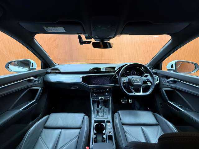 アウディ Ｑ３ 35TDIクワトロ Sライン 千葉県 2020(令2)年 6.5万km グレイシアホワイトメタリック ベーシックパッケージ　/ラグジュアリーパッケージ　/アシスタンスパッケージ　/純正ナビ　/360°カメラ　/ACC　/シートヒーター　/パワーシート　/電動リアゲート　/LEDヘッドライト　/オートライト　/純正19インチAW　/ドライブレコーダー