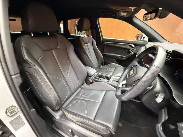 アウディ Ｑ３ 35TDIクワトロ Sライン 千葉県 2020(令2)年 6.5万km グレイシアホワイトメタリック ベーシックパッケージ　/ラグジュアリーパッケージ　/アシスタンスパッケージ　/純正ナビ　/360°カメラ　/ACC　/シートヒーター　/パワーシート　/電動リアゲート　/LEDヘッドライト　/オートライト　/純正19インチAW　/ドライブレコーダー