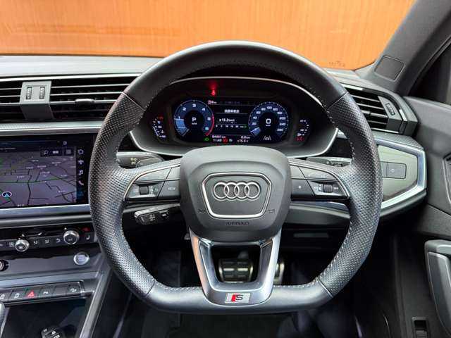 アウディ Ｑ３ 35TDIクワトロ Sライン 千葉県 2020(令2)年 6.5万km グレイシアホワイトメタリック ベーシックパッケージ　/ラグジュアリーパッケージ　/アシスタンスパッケージ　/純正ナビ　/360°カメラ　/ACC　/シートヒーター　/パワーシート　/電動リアゲート　/LEDヘッドライト　/オートライト　/純正19インチAW　/ドライブレコーダー