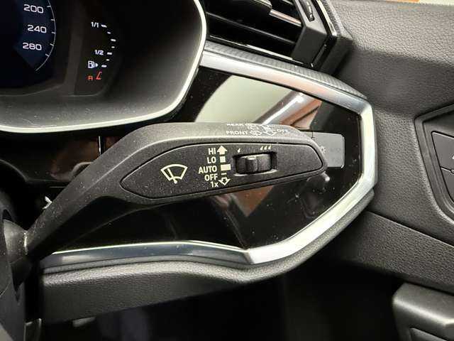 アウディ Ｑ３ 35TDIクワトロ Sライン 千葉県 2020(令2)年 6.5万km グレイシアホワイトメタリック ベーシックパッケージ　/ラグジュアリーパッケージ　/アシスタンスパッケージ　/純正ナビ　/360°カメラ　/ACC　/シートヒーター　/パワーシート　/電動リアゲート　/LEDヘッドライト　/オートライト　/純正19インチAW　/ドライブレコーダー