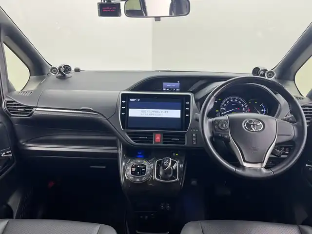 トヨタ エスクァイア ハイブリッド Gi 群馬県 2020(令2)年 2.3万km スパークリングブラックパールクリスタルシャイン モデリスタエアロ　純正１０インチナビ　純正１２．１インチフリップダウンモニター　バックカメラ　フルセグ　前後ドライブレコーダー　シートヒーター　両側パワースライドドア　スマートキー　モデリスタＡＷ
