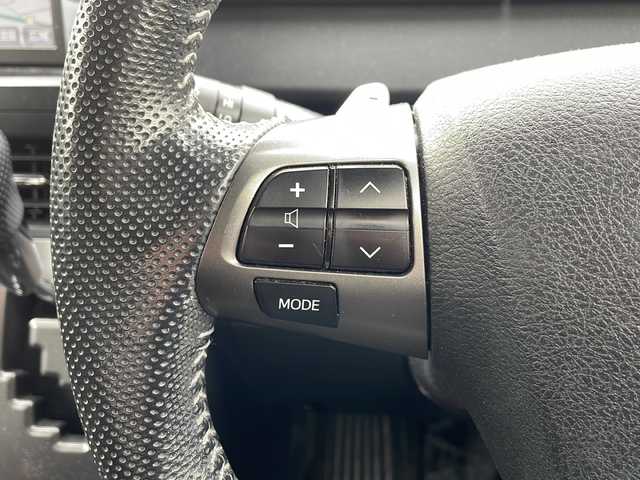 トヨタ ヴォクシー ZS 煌Ⅲ 大阪府 2012(平24)年 15.2万km ホワイトパールクリスタルシャイン 純正ナビ/CD/DVD/Bluetooth/フルセグTV/バックモニター/ビルトインETC/両側パワースライドドア/純正１６インチAW/パドルシフト/純正マット/ドアバイザー/保証書/取扱説明書/スペアキー1本