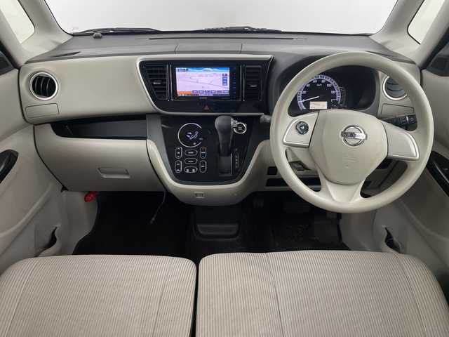 日産 デイズ ルークス X 埼玉県 2018(平30)年 2万km ピンクゴールドM 社外７インチナビ　/アラウンドビューモニター　/パワースライドドア　/エマージェンシーブレーキ　/Ｂｌｕｅｔｏｏｔｈ　/ビルトインＥＴＣ　/プッシュスタート　/スペアキー　/純正ドアバイザー　/純正フロアマット