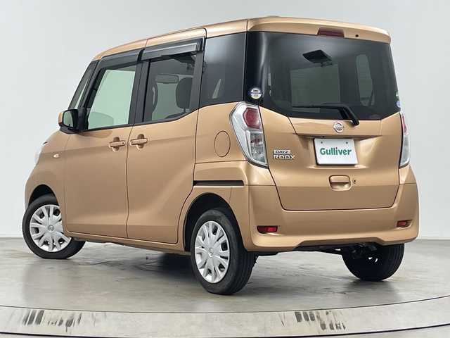 日産 デイズ ルークス X 埼玉県 2018(平30)年 2万km ピンクゴールドM 社外７インチナビ　/アラウンドビューモニター　/パワースライドドア　/エマージェンシーブレーキ　/Ｂｌｕｅｔｏｏｔｈ　/ビルトインＥＴＣ　/プッシュスタート　/スペアキー　/純正ドアバイザー　/純正フロアマット