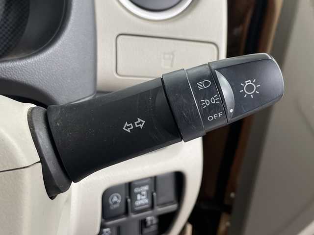 日産 デイズ ルークス X 埼玉県 2018(平30)年 2万km ピンクゴールドM 社外７インチナビ　/アラウンドビューモニター　/パワースライドドア　/エマージェンシーブレーキ　/Ｂｌｕｅｔｏｏｔｈ　/ビルトインＥＴＣ　/プッシュスタート　/スペアキー　/純正ドアバイザー　/純正フロアマット