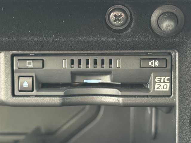 レクサス ＩＳ 350 Fスポーツ 東京都 2022(令4)年 2.7万km グレー ワンオーナー/LEXUSセーフティーセンス/・プリクラッシュセーフティ/・低速時加速制御/・緊急時操舵支援/・レーン トレーシング アシスト/・レーダークルーズコントロール/・オートマチックハイビーム/・ロードサインアシスト/・先行車発進告知機能/・ライバー異常時対応システム/・ブラインドスポットモニター/・後方車両への接近警報/メーカーナビ/・FM/AM/CD/DVD/・フルセグTV/Bluetooth/バックカメラ/ビルトインＥＴＣ2.0/レザーシート/パワーシート/シートヒーター/ステアリングヒーター/純正フロアマット/純正１９インチアルミホイール/前後ドライブレコーダー/オレンジブレーキキャリパー/プッシュスタート/スマートキー/スペアキー/カードキー/LEDヘッドライト/オートライト/オートエアコン