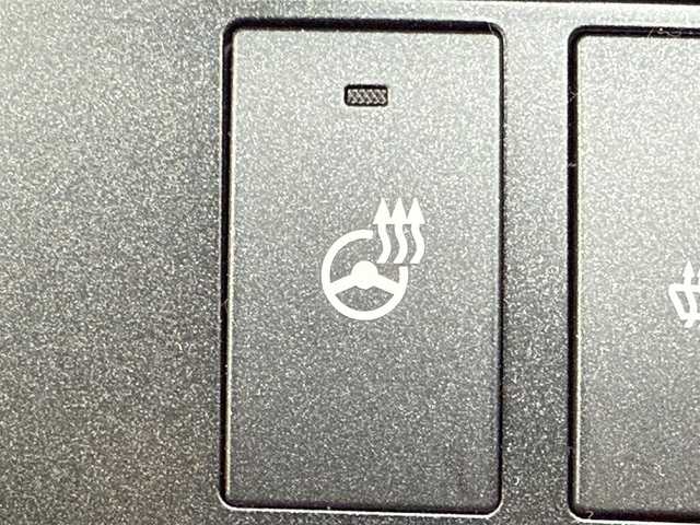 レクサス ＩＳ 350 Fスポーツ 東京都 2022(令4)年 2.7万km グレー ワンオーナー/LEXUSセーフティーセンス/・プリクラッシュセーフティ/・低速時加速制御/・緊急時操舵支援/・レーン トレーシング アシスト/・レーダークルーズコントロール/・オートマチックハイビーム/・ロードサインアシスト/・先行車発進告知機能/・ライバー異常時対応システム/・ブラインドスポットモニター/・後方車両への接近警報/メーカーナビ/・FM/AM/CD/DVD/・フルセグTV/Bluetooth/バックカメラ/ビルトインＥＴＣ2.0/レザーシート/パワーシート/シートヒーター/ステアリングヒーター/純正フロアマット/純正１９インチアルミホイール/前後ドライブレコーダー/オレンジブレーキキャリパー/プッシュスタート/スマートキー/スペアキー/カードキー/LEDヘッドライト/オートライト/オートエアコン