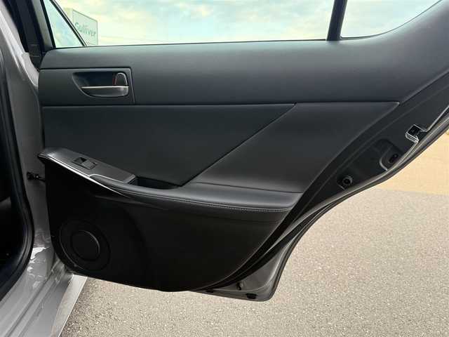 レクサス ＩＳ 350 Fスポーツ 東京都 2022(令4)年 2.7万km グレー ワンオーナー/LEXUSセーフティーセンス/・プリクラッシュセーフティ/・低速時加速制御/・緊急時操舵支援/・レーン トレーシング アシスト/・レーダークルーズコントロール/・オートマチックハイビーム/・ロードサインアシスト/・先行車発進告知機能/・ライバー異常時対応システム/・ブラインドスポットモニター/・後方車両への接近警報/メーカーナビ/・FM/AM/CD/DVD/・フルセグTV/Bluetooth/バックカメラ/ビルトインＥＴＣ2.0/レザーシート/パワーシート/シートヒーター/ステアリングヒーター/純正フロアマット/純正１９インチアルミホイール/前後ドライブレコーダー/オレンジブレーキキャリパー/プッシュスタート/スマートキー/スペアキー/カードキー/LEDヘッドライト/オートライト/オートエアコン