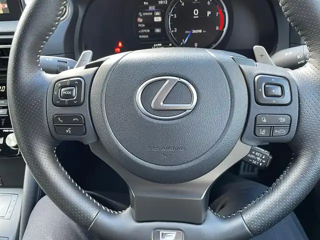 レクサス ＩＳ 350 Fスポーツ 神奈川県 2022(令4)年 2.7万km グレー ワンオーナー/サンルーフ/黒革シート/純正メモリーナビ・地デジTV/純正CD/DVD/SD/MSV/USB/BT/Miracast/バックモニター/ビルトインETC2.0/前後ドライブレコーダー/純正19インチAW/オレンジキャリパー/LEDヘッドライト/レクサスセーフティシステム+/レーダークルーズコントロール/PCS/LTA/BSM/PKSA/PKSB/RSA/コーナーセンサー/オートハイビーム/前後ドライブレコーダー/パドルシフト/プッシュスタート/スマートキー×2/カードキー×1/R5/6/7年ディーラー整備記録/保証書・取説あり