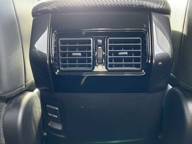 トヨタ ランドクルーザー プラド TX Lパッケージ ブラックED 岩手県 2020(令2)年 4.3万km ホワイトパールクリスタルシャイン ワンオーナー/寒冷地仕様/純正ディスプレイオーディオ/(ラジオ/USB/Bluetooth/Miracast)/フルセグテレビ/全方位モニター/プリクラッシュセーフティ/レーンディパーチャーアラート/レーダークルーズコントロール/オートハイビーム/コーナーセンサー/ブラックレザーシート/前席シートヒーター/ベンチレーション/前席パワーシート/ルーフレール/ビルトインETC/純正18inアルミホイール/純正トノカバー/LEDヘッドライト/フォグランプ