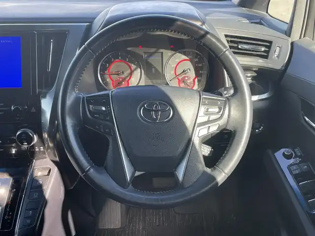 トヨタ ヴェルファイア ゴールデンアイズⅡ 静岡県 2021(令3)年 5.3万km ホワイトパールクリスタルシャイン 純正ディスプレイオーディオ　/・Ｂｌｕｅｔｏｏｔｈ接続　/・USB入力端子/・DVD再生機能/純正12インチフリップダウンモニター/バックカメラ/レーダークルーズコントロール/サンルーフ　/両側パワースライドドア　/パワーバックドア　/プリクラッシュセーフティ/レーンアシスト/横滑り防止装置/ＡＣ１００Ｖ電源　/電動パーキングブレーキ/オートブレーキホールド　/ハーフレザーシート/2列目オットマン/前後コーナーセンサー/3眼LEDヘッドライト/LEDオートライト/オートハイビーム/スマートキー/プッシュスタート/ビルトインETC/純正18インチアルミホイール/純正フロアマット