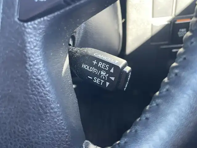 トヨタ ヴェルファイア ゴールデンアイズⅡ 静岡県 2021(令3)年 5.3万km ホワイトパールクリスタルシャイン 純正ディスプレイオーディオ　/・Ｂｌｕｅｔｏｏｔｈ接続　/・USB入力端子/・DVD再生機能/純正12インチフリップダウンモニター/バックカメラ/レーダークルーズコントロール/サンルーフ　/両側パワースライドドア　/パワーバックドア　/プリクラッシュセーフティ/レーンアシスト/横滑り防止装置/ＡＣ１００Ｖ電源　/電動パーキングブレーキ/オートブレーキホールド　/ハーフレザーシート/2列目オットマン/前後コーナーセンサー/3眼LEDヘッドライト/LEDオートライト/オートハイビーム/スマートキー/プッシュスタート/ビルトインETC/純正18インチアルミホイール/純正フロアマット